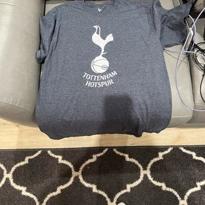 Men’s Tottenham hotspur t shirt